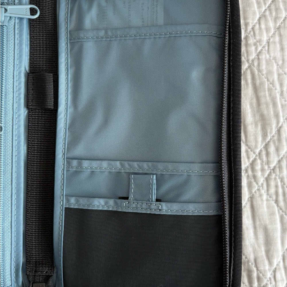 Dakine Women's Travel Sleeve Organizer in Nevada print - Picture 5 of 6